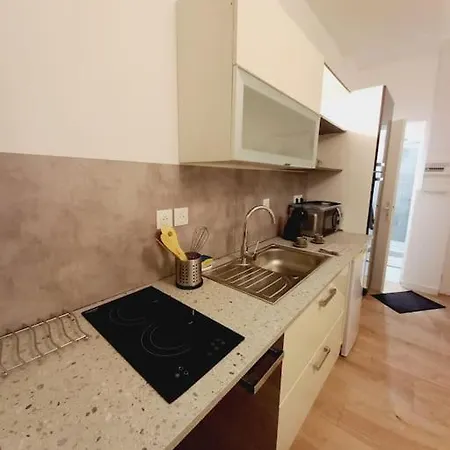 Apartment Le 29 Cuty, Wifi, A 3min De La Gare Sncf